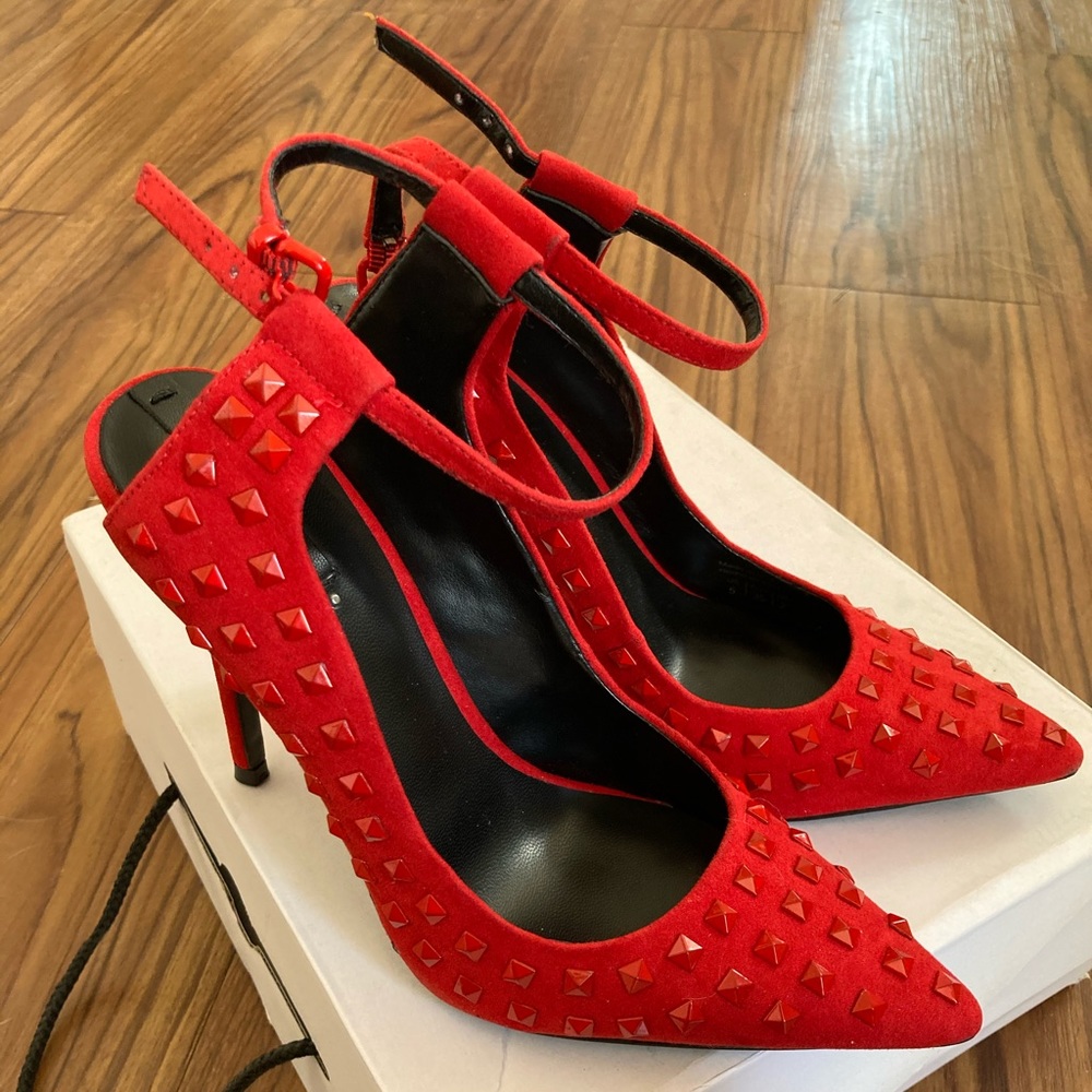Aldo Yadori Pointed Toe Slingback heels Size 5
